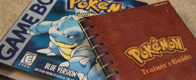 Pokemon-Blue-Box-and-Manual